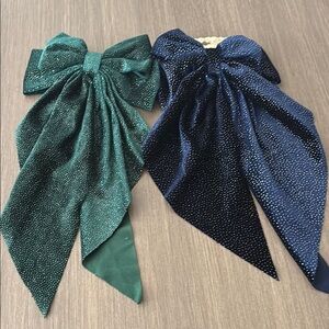 nOir Jewelry Green and Blue Hair Bows bundle